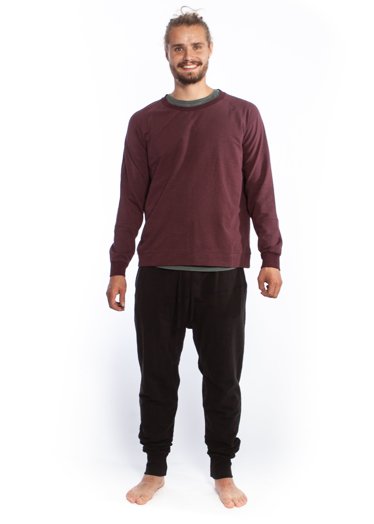 men-mudra-pants-black-04-fullbody-JE18 Mudra Pants Masculine, Organic cotton YOGAMII (DK) - Bild 10